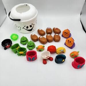 Vtg 90s McDonald's happy meal bucket of 7 chicken nuggets w/ Halloween costumes